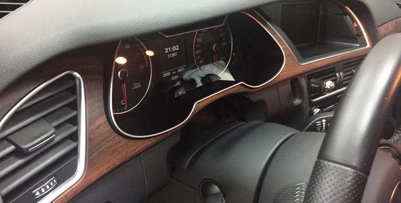 Audi A4 2015 аквапринт салона под матовое дерево