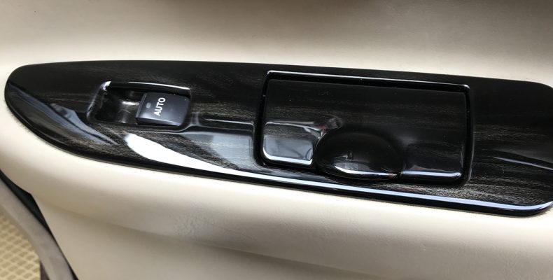 аквапринт двери салона Lexus LS470 2011