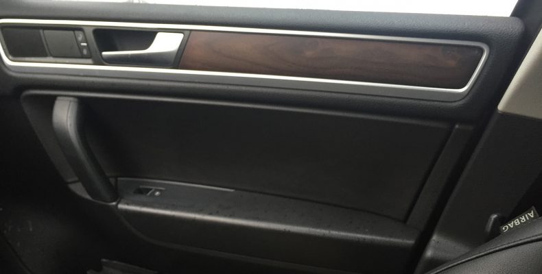 VW Touareg 2016 аквпринт салона под матовое дерево